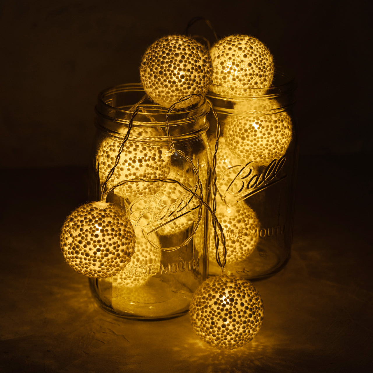10 LED Foam Specked Balls String Fairy Light 5.75 feet  Battery Powered, Warm White - West Ivory LED Lighting 